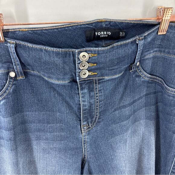 Torrid Blue Straight Leg Jeans Classic Denim Women’s 24 TALL - Picture 2 of 6